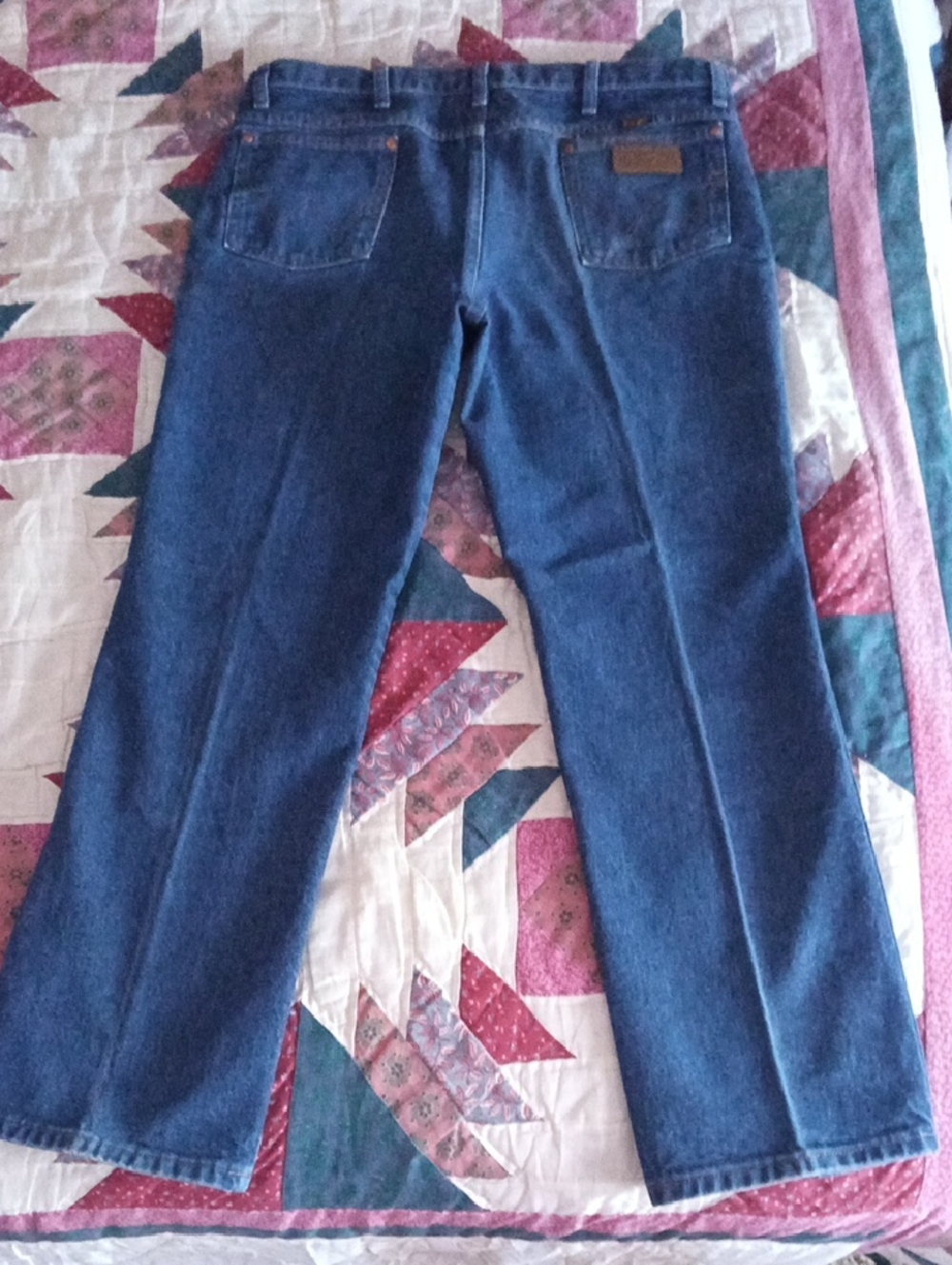 Wrangler Men's Bootcut Jeans in Blue Denim - Picture 6 of 6